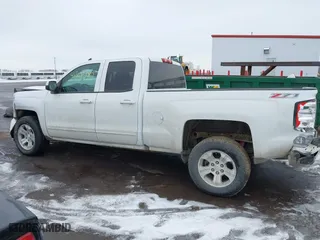 2017 Chevrolet Silverado 1500 LT with VIN 1GCVKREC4HZ400030, listed as a IAAI auction lot 41364385 with 112,110 mi miles. Bid and sale history available at carsss.com. Image 15.