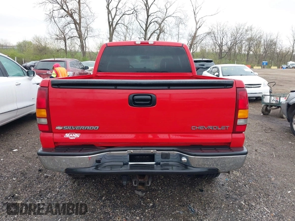2001 Chevrolet Silverado 1500 LS with VIN 1GCEK19T01Z221243, listed as a IAAI auction lot 41952032 with 129,665 mi miles and . Bid and sale history available at DreamBid. Image 16.