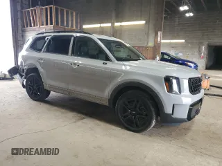 2024 Kia Telluride EX X-Line z VIN 5XYP3DGC3RG427452, wystawiony jako Copart lot #55381405 z przebiegiem 21 614 mil mil oraz Szkody całkowita. Historia ofert i sprzedaży dostępna na DreamBid. Obrazek 4.