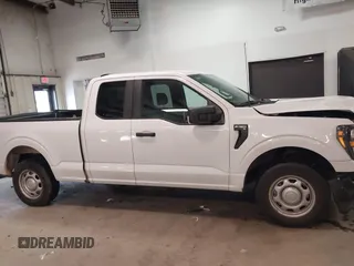 2023 Ford F-150 XL с VIN 1FTEX1CB2PKD83958, выставлен на аукционе IAAI как лот 41574210 с пробегом 62 790 миль миль и . История ставок и продаж доступна на DreamBid. Изображение 14.