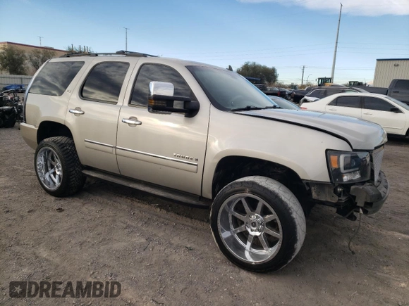 2009 Chevrolet Tahoe LTZ z VIN 1GNFC33039R211675, wystawiony jako Copart lot #81432314 z przebiegiem 189 499 mil mil oraz Szkoda całkowita • Salvage title. Historia ofert i sprzedaży dostępna na DreamBid. Obrazek 4.