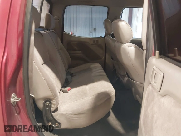 2004 Toyota Tacoma PreRunner z VIN 5TEGN92N04Z382355, wystawiony jako IAAI lot #41742140 z przebiegiem 235 987 mil mil oraz . Historia ofert i sprzedaży dostępna na DreamBid. Obrazek 8.