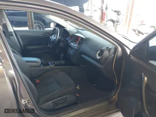 2014 Nissan Maxima 3.5 SV w/Premium Pkg with VIN 1N4AA5AP6EC430315, listed as a IAAI auction lot 41913968 with 84,065 mi miles. Bid and sale history available at carsss.com. Image 5.