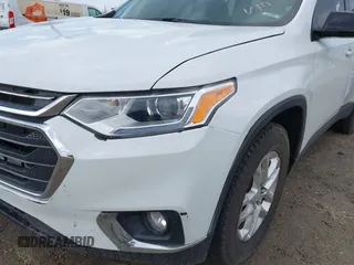 2020 Chevrolet Traverse LS with VIN 1GNEVFKW8LJ185870, listed as a IAAI auction lot 41415934 with 69,993 mi miles. Bid and sale history available at carsss.com. Image 17.