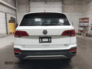 2023 Volkswagen Taos SE z VIN 3VVNX7B24PM315708, wystawiony jako IAAI lot #41935409 z przebiegiem 47 593 mil mil oraz . Historia ofert i sprzedaży dostępna na DreamBid. Obrazek 16.