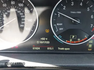 2015 BMW 3 Series 328i xDrive с VIN WBA3B5C55FF961143, выставлен на аукционе IAAI как лот 42561041 с пробегом 61 624 миль миль и . История ставок и продаж доступна на DreamBid. Изображение 15.