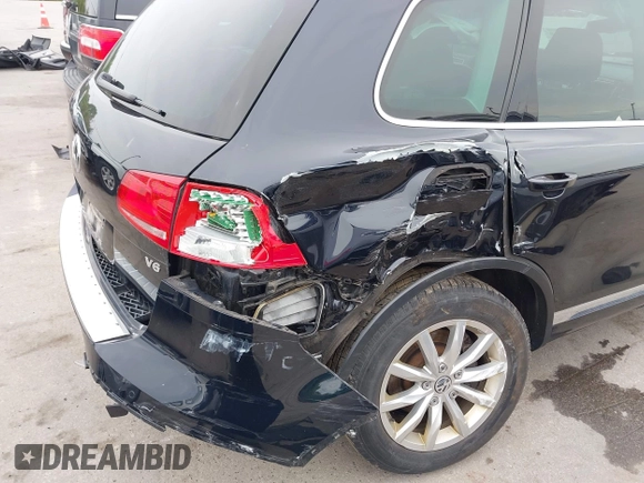 2016 Volkswagen Touareg Sport с VIN WVGEF9BP7GD012373, выставлен на аукционе IAAI как лот 42358266 с пробегом 81 827 миль миль и . История ставок и продаж доступна на DreamBid. Изображение 6.