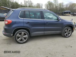2011 Volkswagen Tiguan SE with VIN WVGBV7AX8BW523969, listed as a Copart auction lot 52463575 with 142,209 mi miles and Clean Title. Bid and sale history available at DreamBid. Image 3.