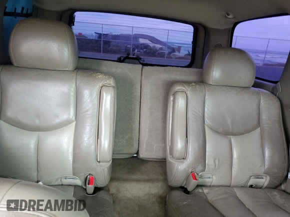 2005 GMC Yukon Denali z VIN 1GKEK63UX5J194771, wystawiony jako Copart lot #53170035 z przebiegiem 175 910 mil mil oraz Czysty tytuł • Clean title. Historia ofert i sprzedaży dostępna na DreamBid. Obrazek 10.