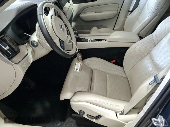 2019 Volvo XC60 Inscription with VIN LYV102RL4KB228781, listed as a Copart auction lot 62161715 with 61,501 mi miles and Salvage title. Bid and sale history available at DreamBid. Image 7.