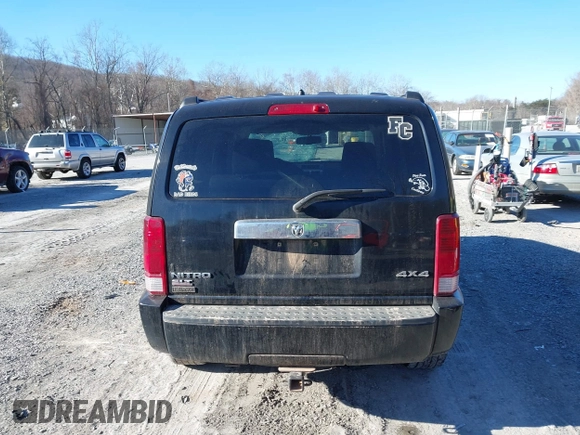 2007 Dodge Nitro SLT with VIN 1D8GU58K67W688374, listed as a IAAI auction lot 41392892 with 97,402 mi miles. Bid and sale history available at carsss.com. Image 16.
