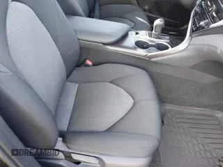 2022 Toyota Camry Hybrid LE with VIN 4T1C31AK1NU579117, listed as a IAAI auction lot 41575058 with 198,792 mi miles. Bid and sale history available at carsss.com. Image 5.