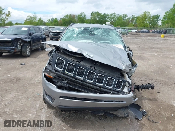 2020 Jeep Compass Latitude z VIN 3C4NJDBB9LT252474, wystawiony jako IAAI lot #42245000 z przebiegiem 62 186 mil mil oraz . Historia ofert i sprzedaży dostępna na DreamBid. Obrazek 11.