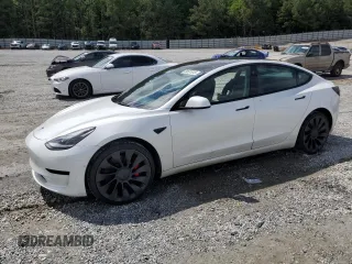 2021 Tesla Model 3 Performance z VIN 5YJ3E1EC3MF030866, wystawiony jako Copart lot #56531615 z przebiegiem 56 295 mil mil oraz Szkoda całkowita • Salvage title. Historia ofert i sprzedaży dostępna na DreamBid. Obrazek 1.