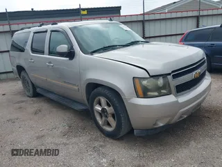 2007 Chevrolet Suburban LTZ with VIN 3GNFC16057G181463, listed as a IAAI auction lot 41862403 with 1 mi miles. Bid and sale history available at carsss.com. Image 1.
