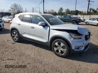 2022 Volvo XC40 Momentum with VIN YV4AC2HK2N2726416, listed as a Copart auction lot 77426764 with 84,997 mi miles and Salvage title. Bid and sale history available at DreamBid. Image 4.