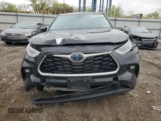 2023 Toyota Highlander Hybrid LE with VIN 5TDBBRCH5PS586128, listed as a Copart auction lot 55253445 with 28,362 mi miles and Salvage title. Bid and sale history available at DreamBid. Image 5.