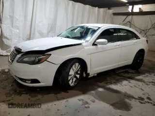2011 Chrysler 200 S with VIN 1C3BC8FGXBN612865, listed as a Copart auction lot 46229335 with 106,651 mi miles and Salvage Title. Bid and sale history available at carsss.com. Image 1.