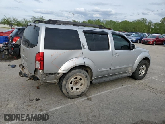 2006 Nissan Pathfinder SE z VIN 5N1AR18U76C662295, wystawiony jako Copart lot #53984805 z przebiegiem 314 037 mil mil oraz Szkoda całkowita • Salvage title. Historia ofert i sprzedaży dostępna na DreamBid. Obrazek 3.