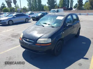 2006 Chevrolet Aveo LS z VIN KL1TD66686B523769, wystawiony jako IAAI lot #42835077 z przebiegiem Nie podano mil oraz . Historia ofert i sprzedaży dostępna na DreamBid. Obrazek 6.