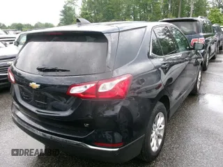 2020 Chevrolet Equinox LT z VIN 2GNAXJEV1L6233690, wystawiony jako IAAI lot #42466342 z przebiegiem 106 094 mil mil oraz . Historia ofert i sprzedaży dostępna na DreamBid. Obrazek 1.
