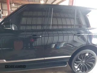 2014 Land Rover Range Rover HSE with VIN SALGS2WF0EA136283, listed as a IAAI auction lot 42161616 with 135,133 mi miles and . Bid and sale history available at DreamBid. Image 14.