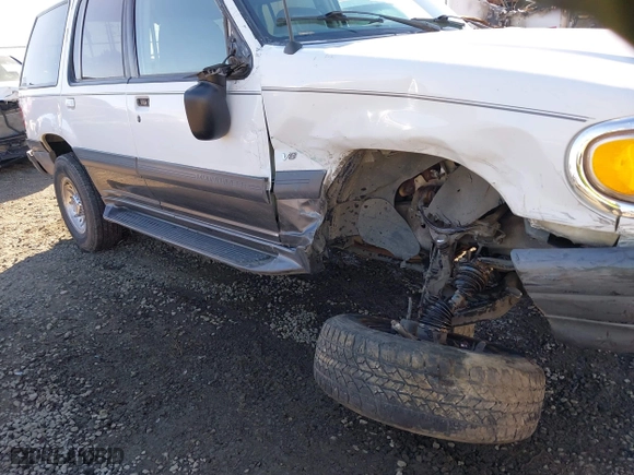 1998 Mercury Mountaineer with VIN 4M2ZU55P3WUJ48489, listed as a IAAI auction lot 41368722 with 202,627 mi miles. Bid and sale history available at carsss.com. Image 6.