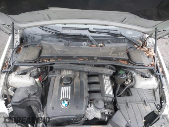 2007 BMW 3 Series 328i with VIN WBAVS13567FX16497, listed as a IAAI auction lot 41395943 with 171,518 mi miles. Bid and sale history available at carsss.com. Image 10.