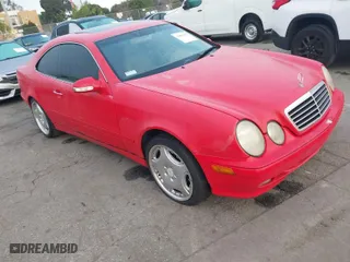 2001 Mercedes-Benz CLK-Class with VIN WDBLJ65G31F180395, listed as a IAAI auction lot 41603431 with 203,805 mi miles. Bid and sale history available at carsss.com. Image 1.