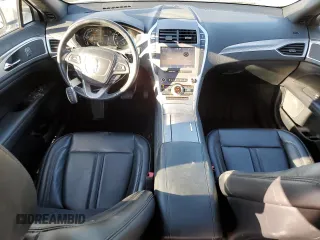 2020 Lincoln MKZ Standard with VIN 3LN6L5A95LR612884, listed as a Copart auction lot 46570565 with 34,033 mi miles and Salvage Title. Bid and sale history available at DreamBid. Image 8.