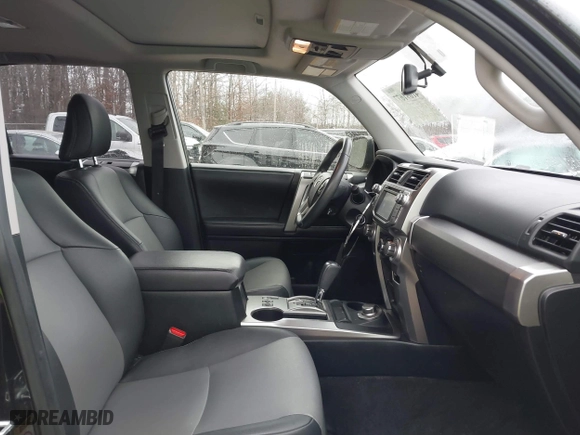 2019 Toyota 4Runner SR5 with VIN JTEBU5JR8K5700020, listed as a IAAI auction lot 41691677 with 70,562 mi miles. Bid and sale history available at carsss.com. Image 5.