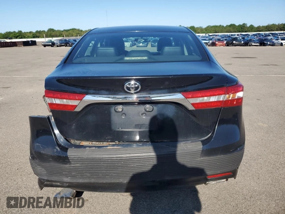 2013 Toyota Avalon XLE z VIN 4T1BK1EB4DU025545, wystawiony jako Copart lot #60996925 z przebiegiem 271 978 mil mil oraz Szkoda całkowita • Salvage title. Historia ofert i sprzedaży dostępna na DreamBid. Obrazek 6.
