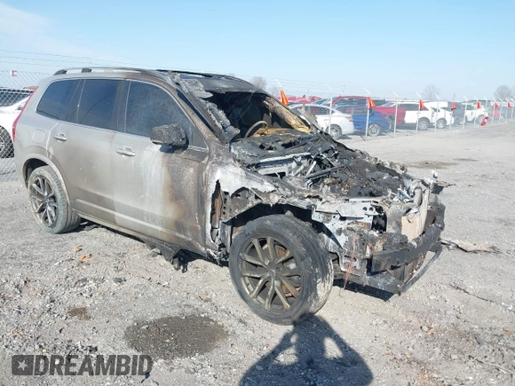2016 Volvo XC90 T6 Momentum with VIN YV4A22PKXG1053114, listed as a IAAI auction lot 41772931 with Not Provided miles and . Bid and sale history available at carsss.com. Image 1.