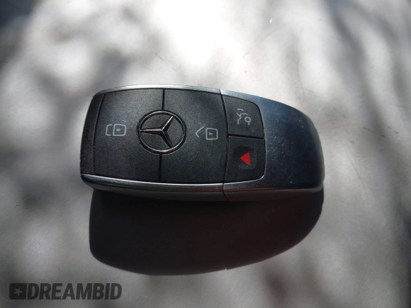 2020 Mercedes-Benz GLC 300 z VIN W1N0G8DB4LF802826, wystawiony jako IAAI lot #41831727 z przebiegiem 59 211 mil mil oraz . Historia ofert i sprzedaży dostępna na DreamBid. Obrazek 11.