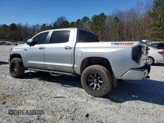 2017 Toyota Tundra Platinum z VIN 5TFAW5F11HX670840, wystawiony jako Copart lot #45972045 z przebiegiem 159 320 mil mil oraz Szkoda całkowita • Salvage title. Historia ofert i sprzedaży dostępna na DreamBid. Obrazek 2.