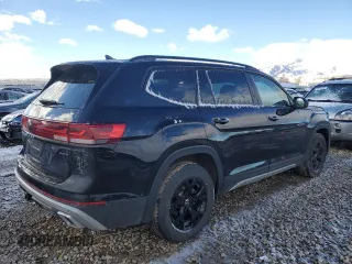 2024 Volkswagen Atlas Peak Edition SE with VIN 1V2CR2CA8RC570034, listed as a Copart auction lot 45377275 with 26,557 mi miles and Salvage title. Bid and sale history available at DreamBid. Image 3.