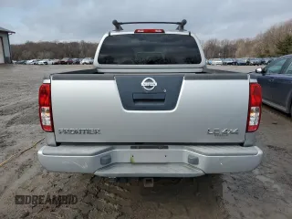 2006 Nissan Frontier Nismo z VIN 1N6AD07W16C427405, wystawiony jako Copart lot #43998685 z przebiegiem 113 227 mil mil oraz Szkoda całkowita • Salvage title. Historia ofert i sprzedaży dostępna na DreamBid. Obrazek 6.
