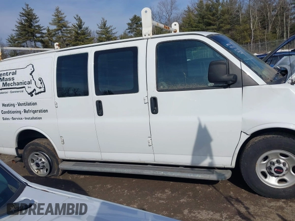 2019 GMC Savana Cargo z VIN 1GTW7AFG5K1210624, wystawiony jako IAAI lot #41786354 z przebiegiem 105 345 mil mil oraz . Historia ofert i sprzedaży dostępna na DreamBid. Obrazek 14.