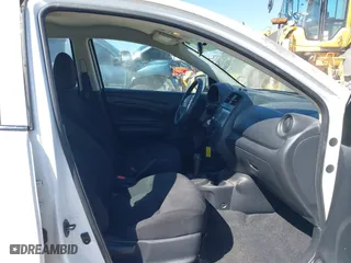 2019 Nissan Versa Sedan SV with VIN 3N1CN7AP5KL828802, listed as a IAAI auction lot 41738724 with 80,128 mi miles. Bid and sale history available at carsss.com. Image 5.