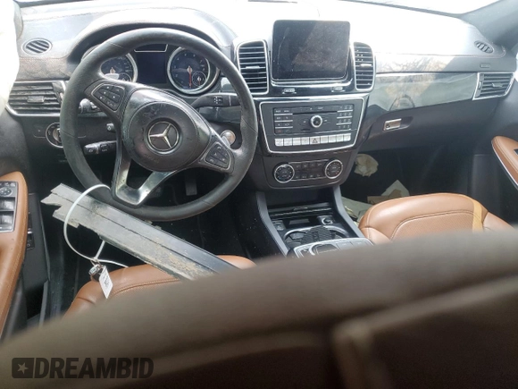 2017 Mercedes-Benz GLS 550 z VIN 4JGDF7DE2HA845531, wystawiony jako Copart lot #59298625 z przebiegiem Nie podano mil oraz Czysty tytuł • Clean title. Historia ofert i sprzedaży dostępna na DreamBid. Obrazek 8.