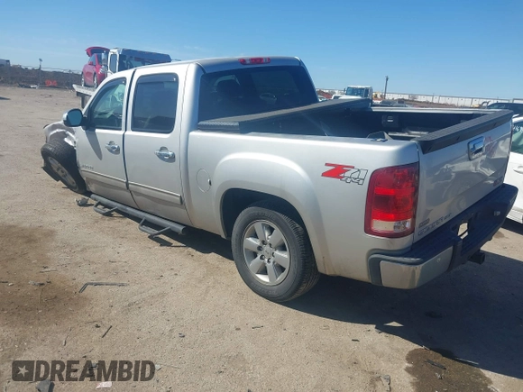 2010 GMC Sierra 1500 SLT z VIN 3GTRKWE30AG232120, wystawiony jako IAAI lot #41681642 z przebiegiem 156 058 mil mil oraz . Historia ofert i sprzedaży dostępna na DreamBid. Obrazek 3.