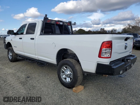 2022 Ram 2500 Tradesman with VIN 3C6UR5HL7NG335589, listed as a Copart auction lot 47782855 with 59,901 mi miles and Salvage title. Bid and sale history available at DreamBid. Image 2.