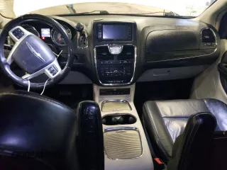 2016 Chrysler Town & Country Limited Platinum with VIN 2C4RC1GG8GR158402, listed as a Copart auction lot 86153634 with 133,730 mi miles and Clean Title. Bid and sale history available at carsss.com. Image 8.