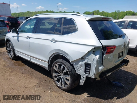 2019 Volkswagen Tiguan SEL Premium with VIN 3VV4B7AXXKM019995, listed as a IAAI auction lot 42170731 with 53,916 mi miles and . Bid and sale history available at DreamBid. Image 3.
