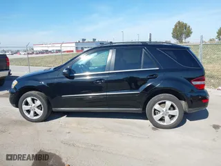 2010 Mercedes-Benz M-Class ML 350 with VIN 4JGBB8GB4AA609723, listed as a IAAI auction lot 40693702 with 80,748 mi miles. Bid and sale history available at carsss.com. Image 15.