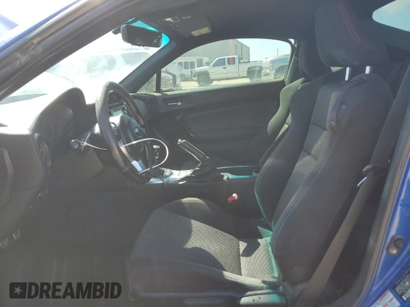2017 Subaru BRZ Premium z VIN JF1ZCAB13H9603564, wystawiony jako Copart lot #50002525 z przebiegiem 110 550 mil mil oraz Czysty tytuł • Clean title. Historia ofert i sprzedaży dostępna na DreamBid. Obrazek 7.