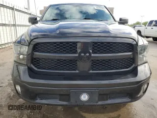 2018 Ram 1500 Big Horn z VIN 1C6RR7LG4JS170955, wystawiony jako Copart lot #56495005 z przebiegiem 113 549 mil mil oraz Szkoda całkowita • Salvage title. Historia ofert i sprzedaży dostępna na DreamBid. Obrazek 5.