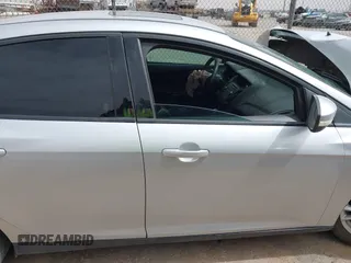 2016 Ford Focus SE with VIN 1FADP3F20GL338536, listed as a IAAI auction lot 41812805 with 130,943 mi miles. Bid and sale history available at carsss.com. Image 13.