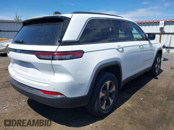 2024 Jeep Grand Cherokee с VIN 1C4RJYB6XRC135521, выставлен на аукционе IAAI как лот 42853749 с пробегом 27 428 миль миль и . История ставок и продаж доступна на DreamBid. Изображение 4.