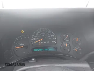 2006 Chevrolet Avalanche Z71 with VIN 3GNEK12Z56G105811, listed as a IAAI auction lot 41945405 with 206,530 mi miles. Bid and sale history available at carsss.com. Image 7.